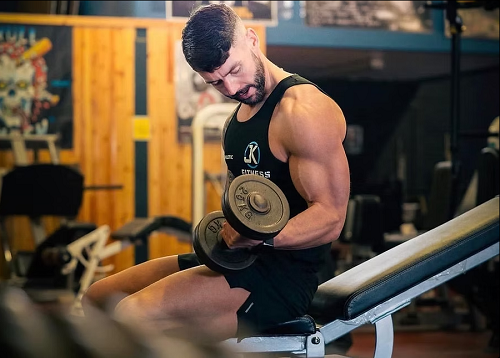 Complete Guide to Fitness Personal Trainers and Online Training