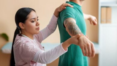 The Three Stages of Frozen Shoulder and What Changes in Each Stage